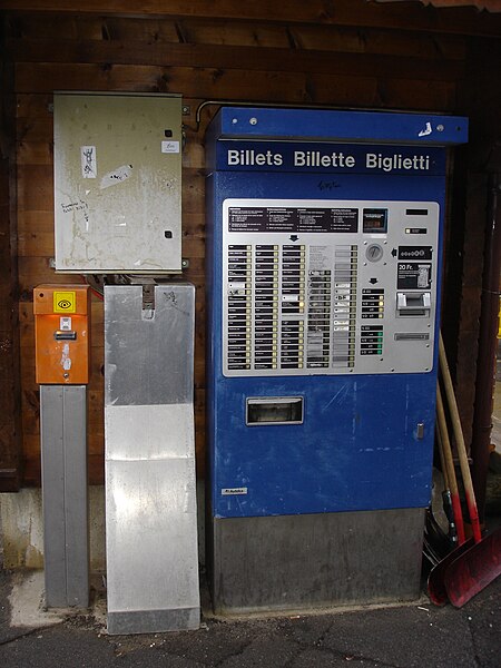 File:Le Sepey tiket machine 070108.jpg