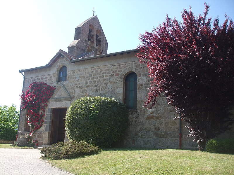 File:Église d'Accons.jpg