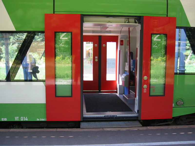 File:Einstieg Unterfranken Shuttle.JPG