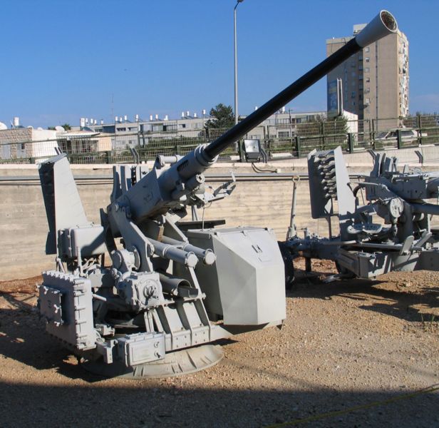 File:HN-Bofors-40mm-1-1.jpg