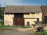 Čeština: Stodola v Prackovicích nad Labem. Okres Litoměřice, Česká republika. English: Barn in Prackovice nad Labem village, Litoměřice District, Czech Republic.