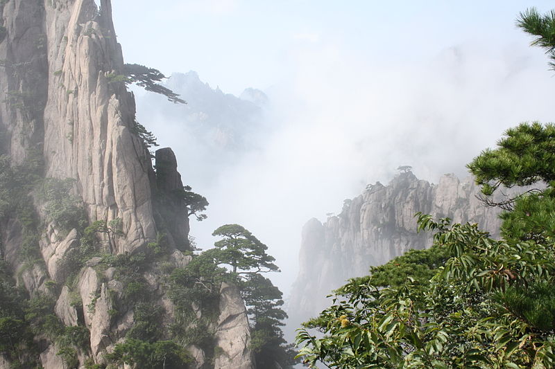 File:HuangShan1.JPG