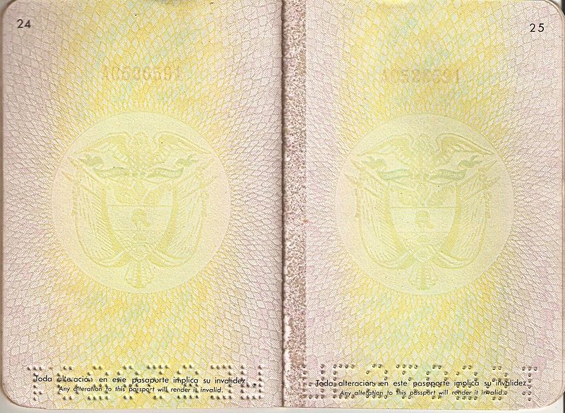 File:Pasaporte Colombia 1989-empty pages.JPG