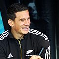 * Nomination Sportsman Sonny Bill WIlliams. --Suid-Afrikaanse 23:25, 18 December 2012 (UTC) * Decline Below 2 MP minimum. Dead pixel on the right. Makele-90 18:48, 20 December 2012 (UTC)