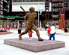 Zenos Frudakis Mike Schmidt Philadelphia.jpg