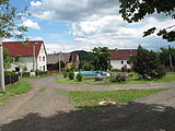 Čeština: Náves v Kletečné. Okres Litoměřice, Česká republika. English: Village square in Kletečná village, Litoměřice District, Czech Republic.