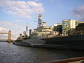 El HMS Belfast desde el río (The HMS Belfast fron The Thames).