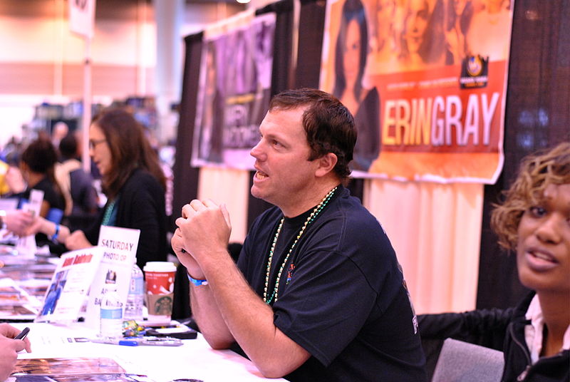 File:ADAM BALDWIN NOLA Comic Con.jpg