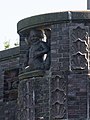 Deutsch: Bauschmuck von Richard Küohl an der Krugkoppelbrücke in Hamburg: Männliches Meerwesen an der westlichen Bastion der Seite zum Alsterkanal. This is a photograph of an architectural monument. It is on the list of cultural monuments of Hamburg, no. 19579.