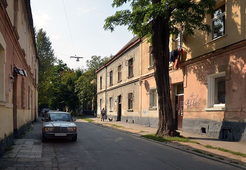 File:Zerova Street, Lviv (01).jpg