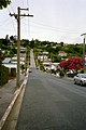 English: Street seen from bottom. Deutsch: Straße von unten. Polski: Ulica widziana z podnóża. Bahasa Indonesia: Jalan jika dilihat dari bawah Français : Baldwin Street vue du bas au loin