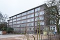 Deutsch: Nordostfassade der Schule Lämmersieth in Hamburg-Barmbek-Nord. This is a photograph of an architectural monument. It is on the list of cultural monuments of Hamburg, no. 22937.