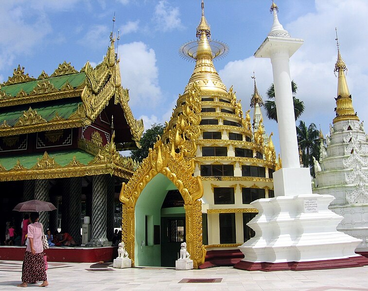 File:Shwedagon-d10.jpg