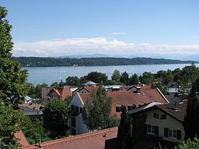 Blick vom Schloss zum Starnberger See