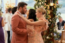 The Perfect Couple. (L to R) Jack Reynor as Thomas Winbury, Dakota Fanning as Abby Winbury in episode 101 of The Perfect Couple. Cr. Hilary Bronwyn Gayle/Netflix © 2024