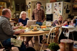 “Some New York Nonsense” – Georgie struggles to balance life, work and family; Mandy worries for Georgie’s wellbeing; and Missy (Raegan Revord) gets into trouble at school, on GEORGIE & MANDY’S FIRST MARRIAGE, Thursday, Oct. 24 (8:00-8:31 PM, ET/PT) on the CBS Television Network, and streaming on Paramount+ (live and on-demand for Paramount+ with SHOWTIME subscribers, or on-demand for Paramount+ Essential subscribers the day after the episode airs)*.  Pictured (L-R): Will Sasso as Jim, Rachel Bay Jones as Audrey, Montana Jordan as Georgie, and Emily Osment as Mandy    Photo: Robert Voets/CBS ©2024 CBS Broadcasting, Inc. All Rights Reserved.