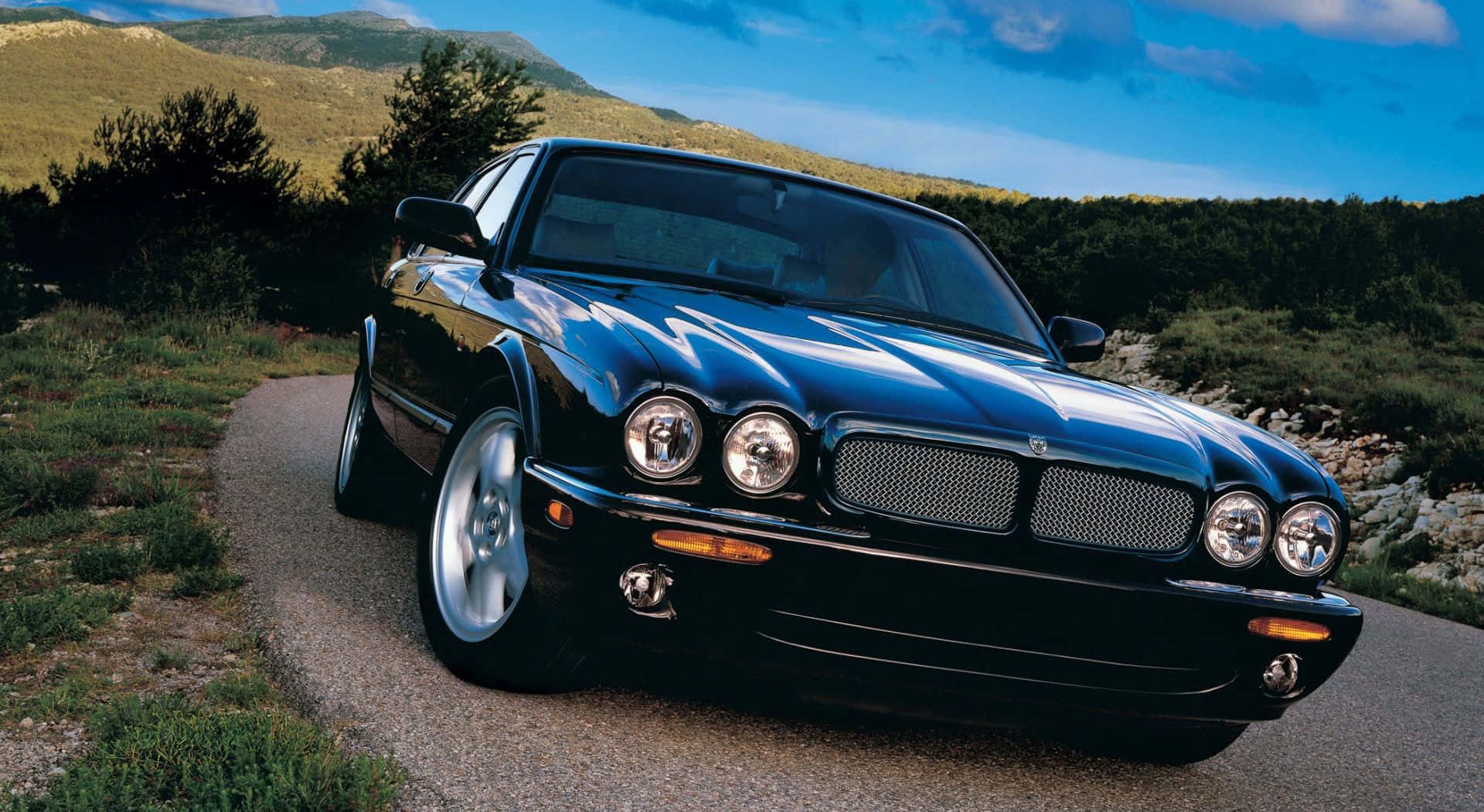 Jaguar Xjr Wallpaper