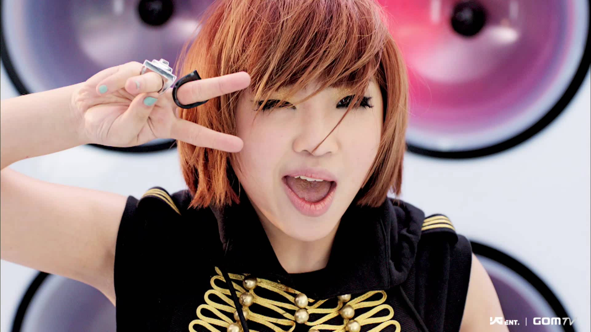 2ne1 Minzy Fred Tegn Wallpaper