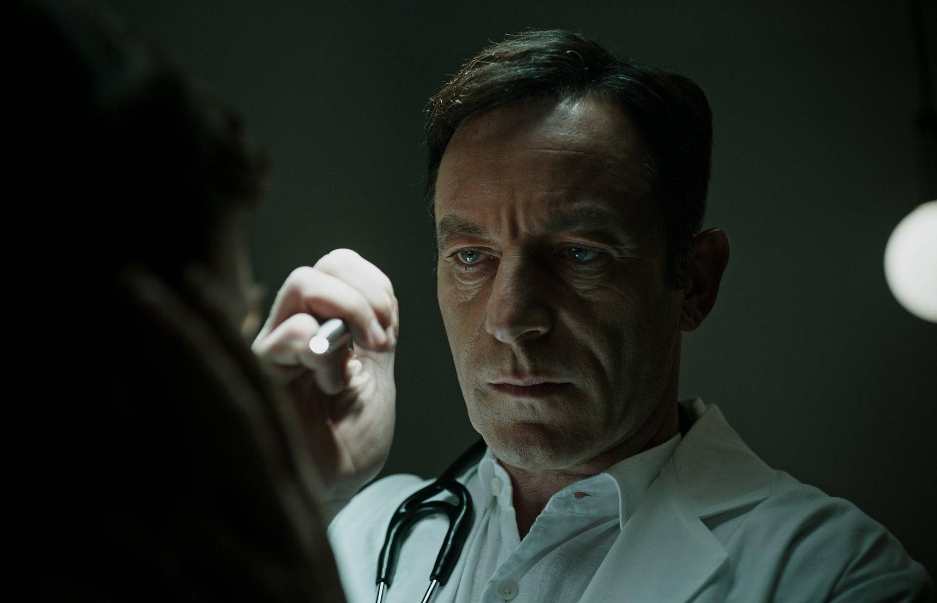 Jason Isaacs As Doctor Rob Griffith Wallpaper