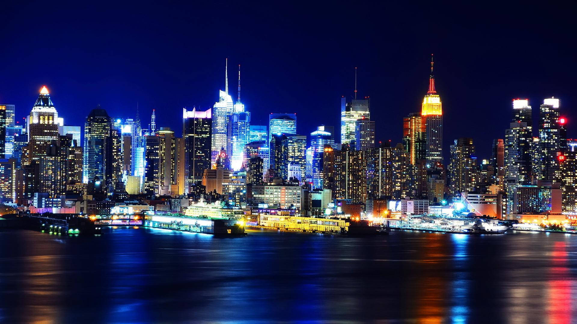 Manhattan Night Life Wallpaper