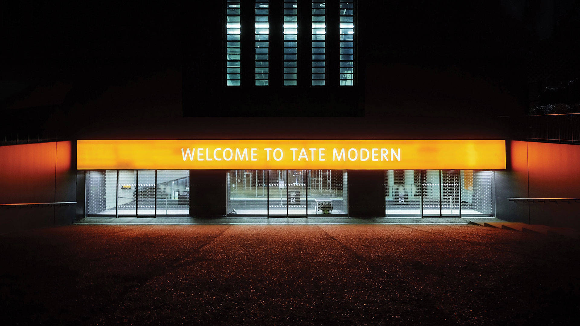 Tate Modern Building Entrance Wallpaper