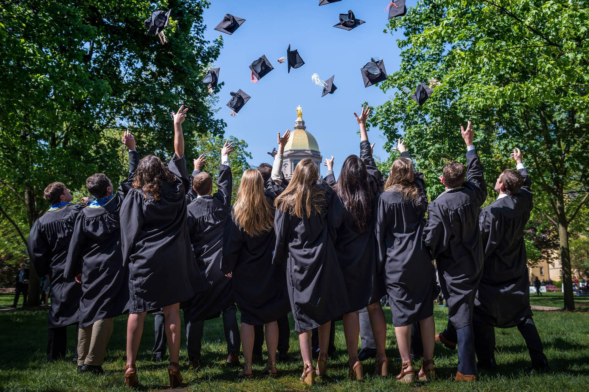 Caption: University of Notre Dame Graduation Day Wallpaper