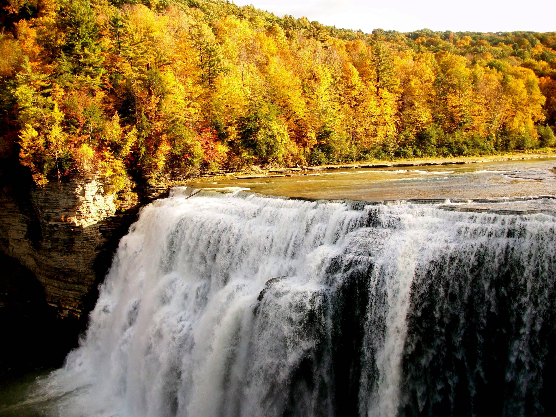 Cascadasen Otoño Fondo de pantalla