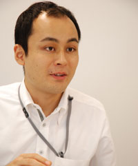 肥田 康宏氏