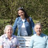 Article thumbnail: Writer Fiona Mountford with her parents