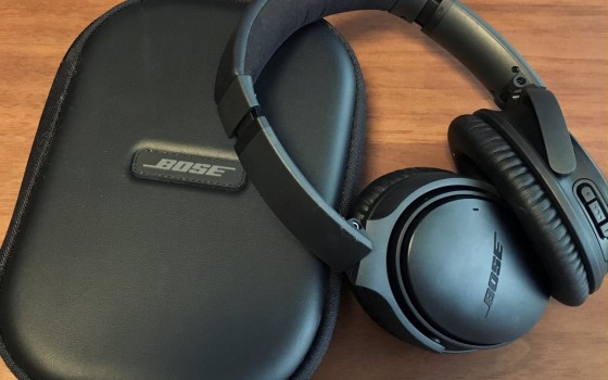 「BOSE」のヘッドホン