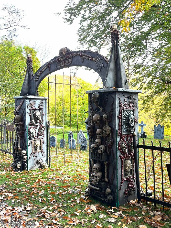 I Made This Cemetery Gate From Insulation Foam, Plastic Skeletons, Spray Foam, And Paint