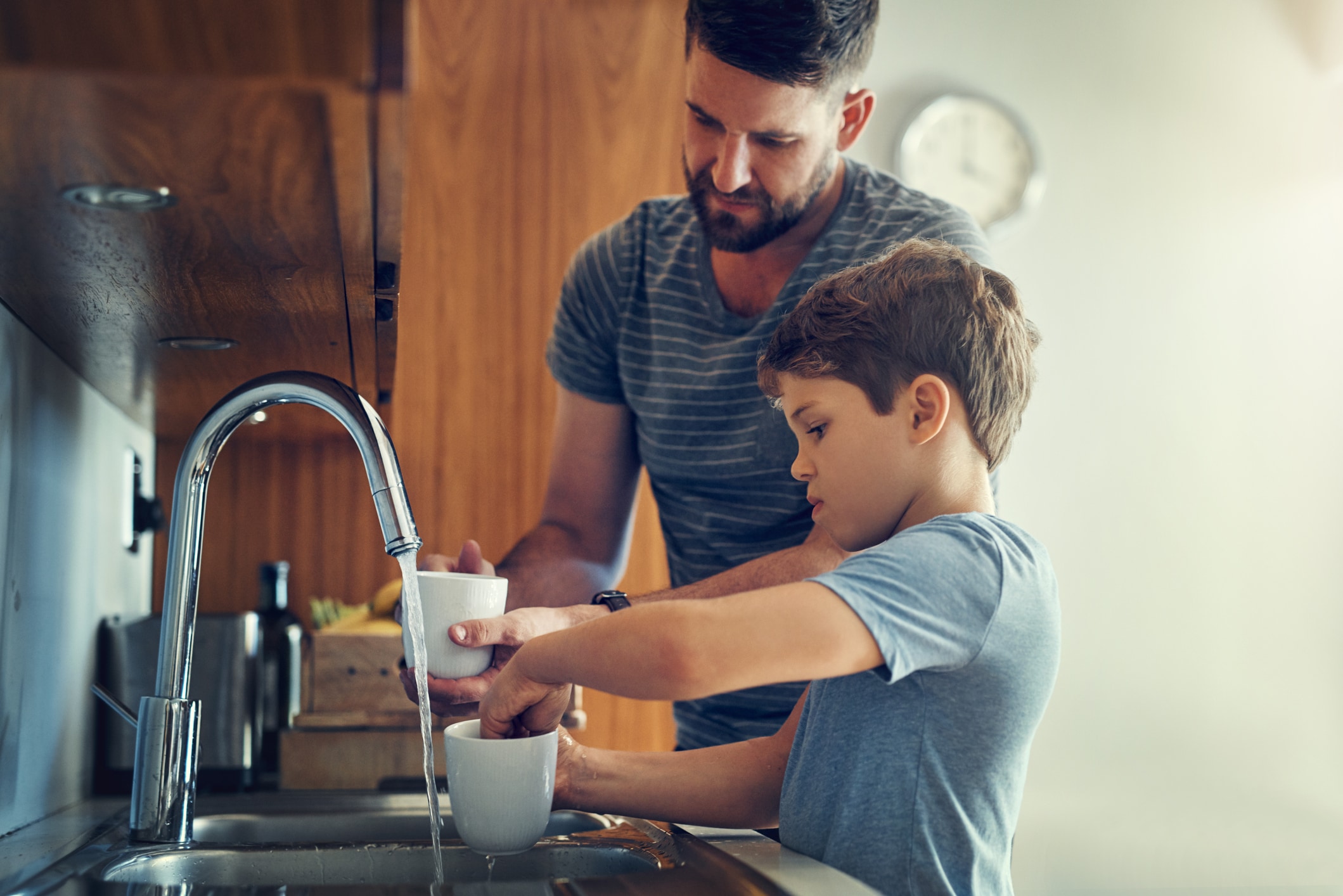 Should I clean before the cleaner comes? Professionals weigh in