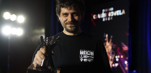 Roberto Chuit Roganovich brilla en el Premio Clarín Novela 2024: todas las fotos de una noche inolvidable