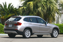 BMW X1 リヤビュー