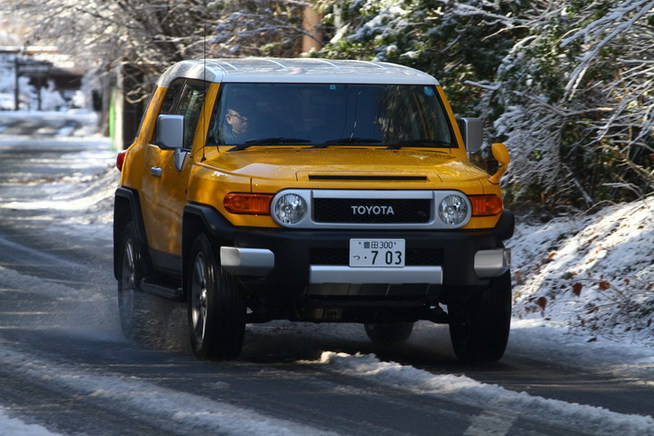   トヨタ FJクルーザー試乗記・評価の目次   足回りで選ぶのがFJクルーザー...