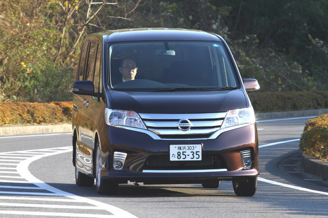   今までの弱点を解消し、セレナの良さを高めた 　軽自動車やコンパクトカーとともに日本で良...