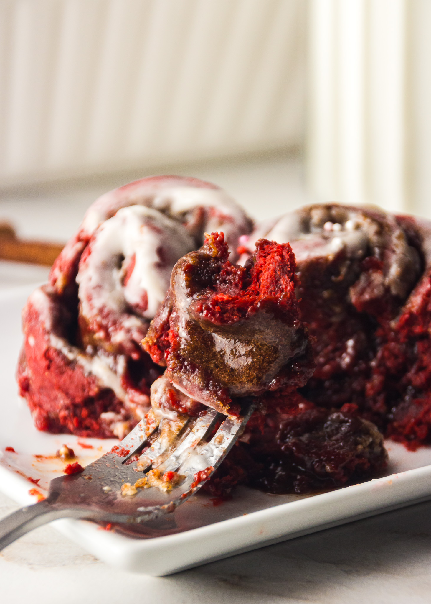 red velvet cinnamon roll