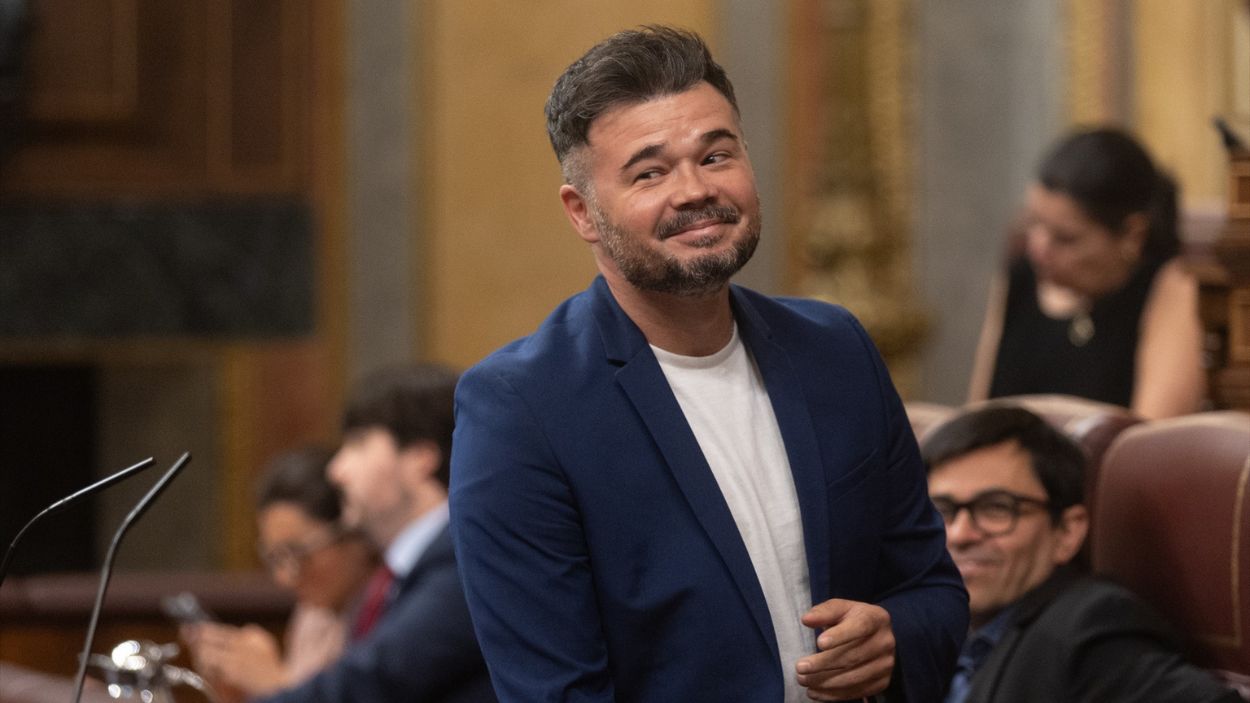 El portavoz de ERC en el Congreso, Gabriel Rufián, durante una sesión plenaria en el Congreso de los Diputados