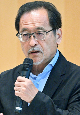 伊藤　惇夫　氏