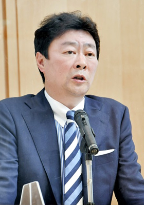 細川　隆三 氏