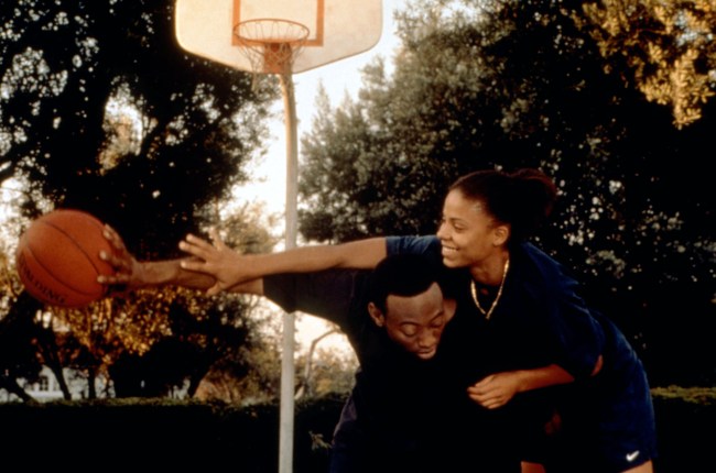 LOVE AND BASKETBALL, Omar Epps, Sanaa Lathan, 2000, (c)New Line Cinema/courtesy Everett Collection