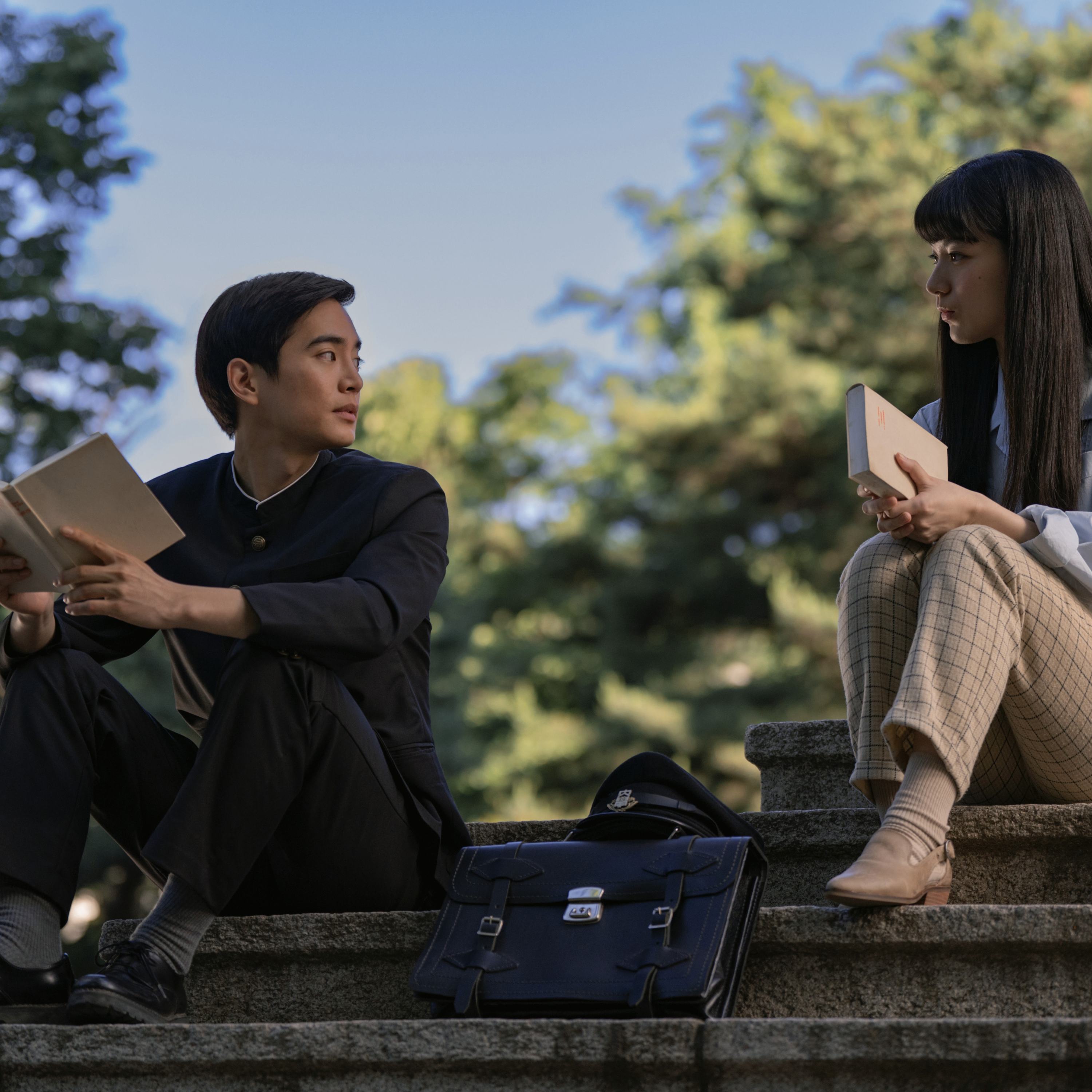 Kang Tae-Ju as Noa and Kilala Inori as Akiko in "Chapter 16" of 'Pachinko'