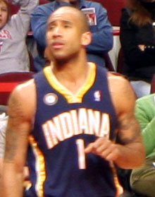 Dahntay Jones Bulls vs Pacers December 2009.jpg