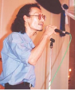 Htoo-Ein-Thin-Concert.jpg