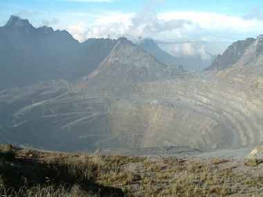 Grasberg mine.jpg