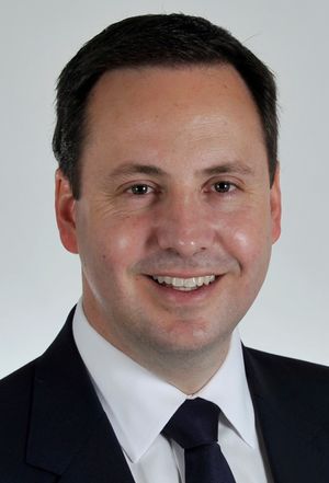 Steven Ciobo Portrait 2013.jpg