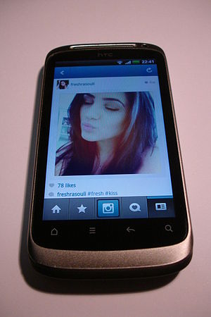 HTC Desire S 06.jpg