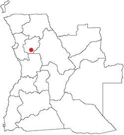 More than 700 villagers trekked 60 km from Golungo Alto to Ndalatando (red dot), fleeing an UNITA attack. They remained uninjured.