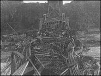 Quebec Bridge Collapse of 1907.jpg