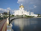 Mosque bsb brunei.jpg